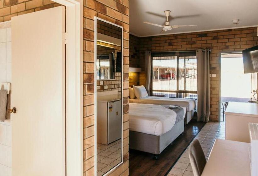 غرفة قياسية, Abacus Motel