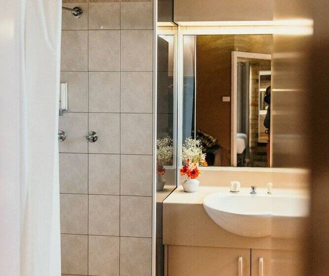 غرفة قياسية, Abacus Motel