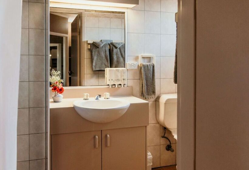 جناح غرفتين نوم, Abacus Motel