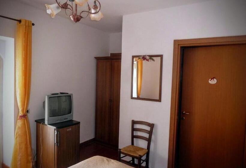 اتاق استاندارد, Agriturismo Timpa Del Sole