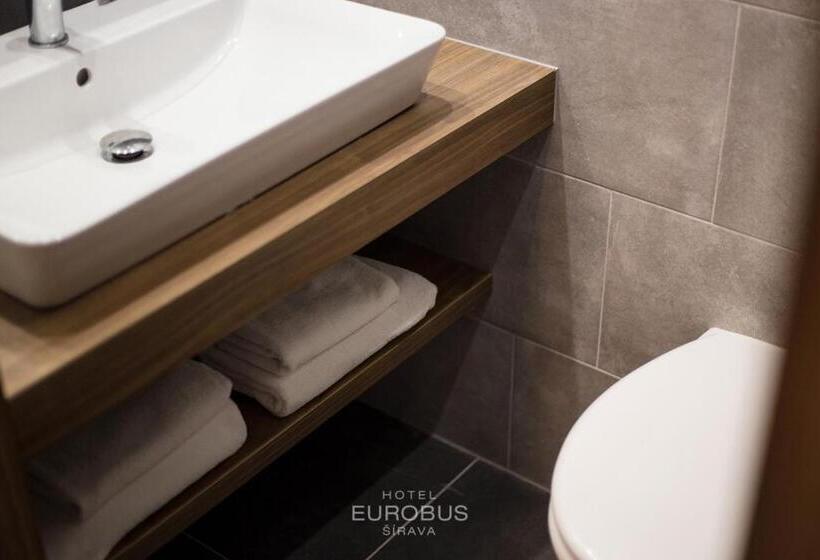 4인용 스탠다드 룸, Eurobus