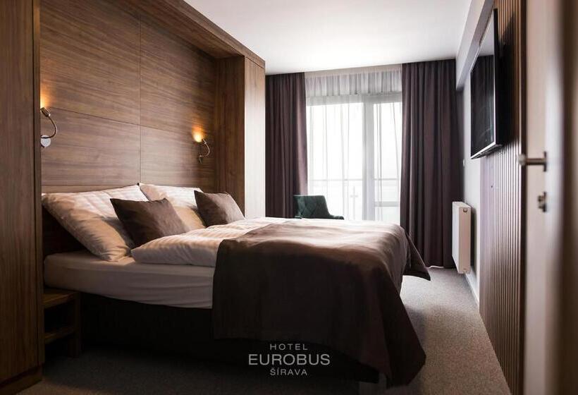 패밀리 룸, Eurobus