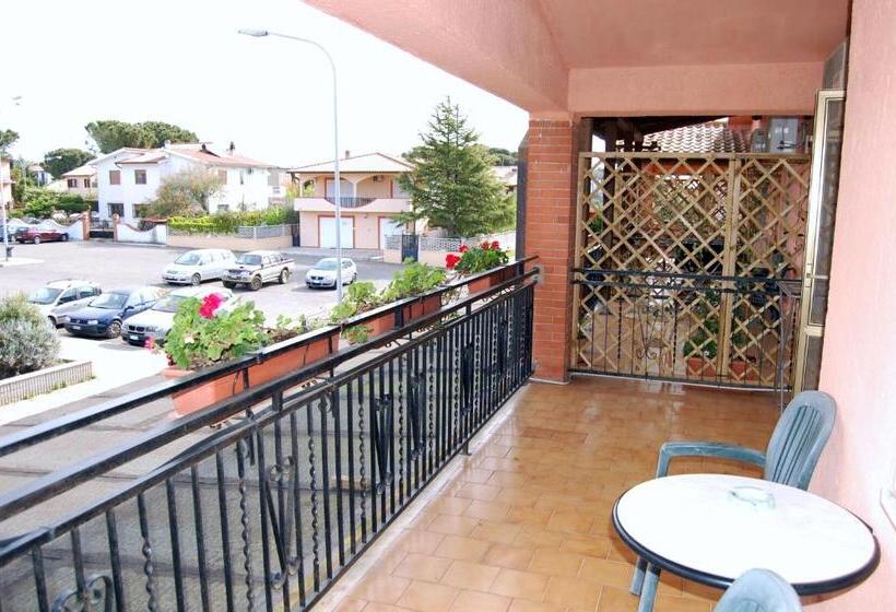 غرفة قياسية مزوَّدة بتراس, La Mimosa