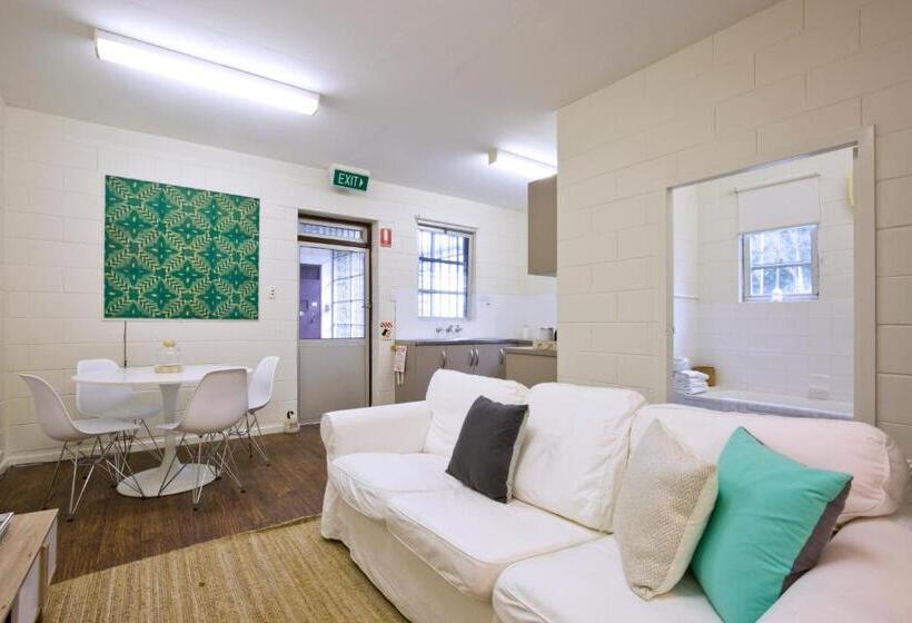 Suite Familiar 2 Dormitoris, The Old Mount Gambier Gaol