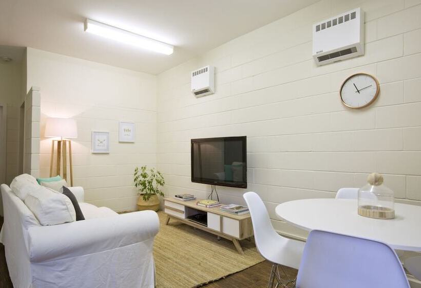 Suite Familiar 2 Dormitoris, The Old Mount Gambier Gaol