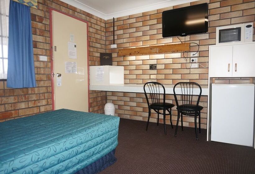 标准间, Miles Outback Motel