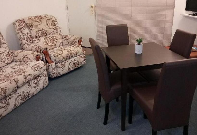 Family Suite, Millicent Motel