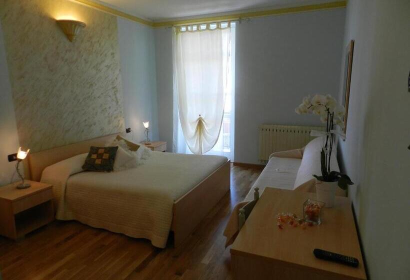 Номер Стандарт Трехместный, Residenza Villa Maria