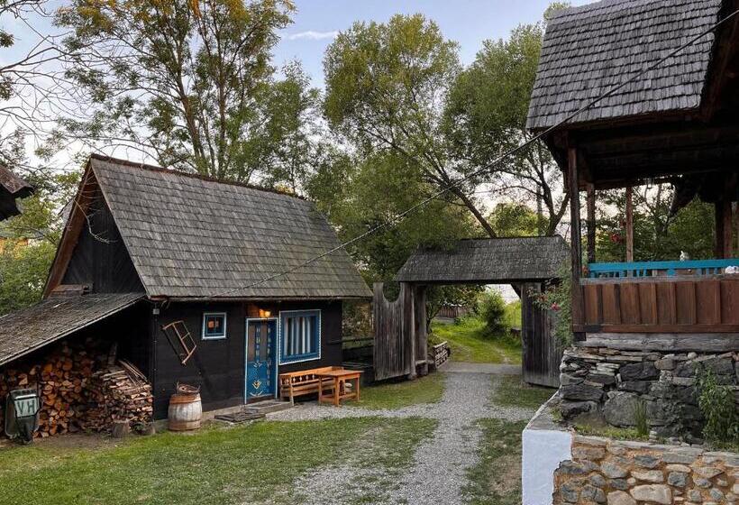 Дом 1 Спальня, The Village Pension