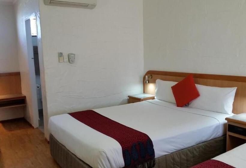 Семейный Номер, Espana Motel