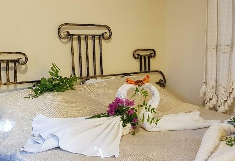 Номер Стандарт, Medusa House Butik