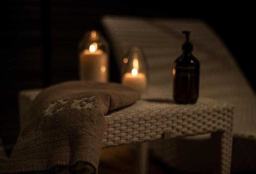 سوییت جونیور, Corte Gondina Boutique