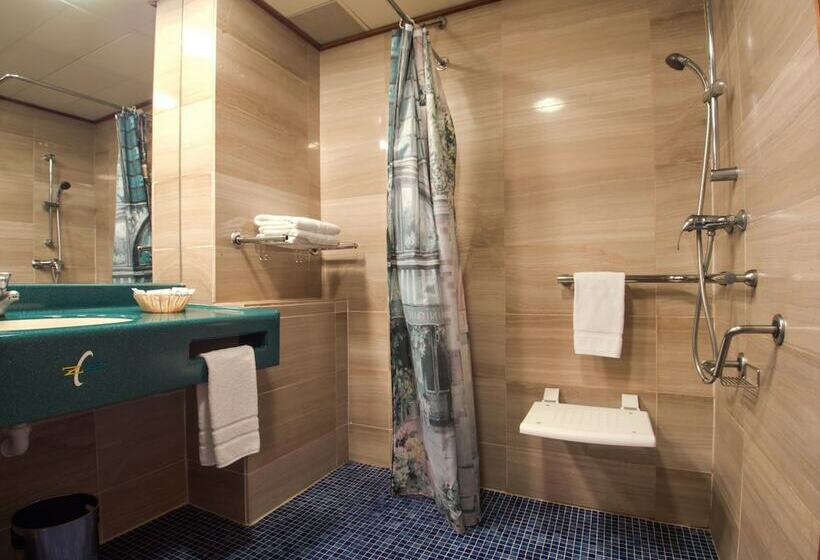 Номер Стандарт Трехместный, Zentral Center  Adults Only