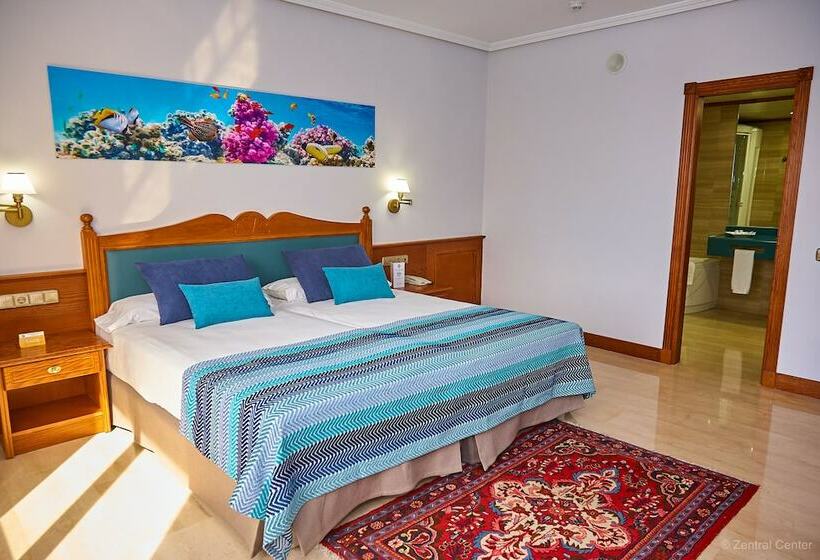 Люкс Повышенной Комфортности, Zentral Center  Adults Only