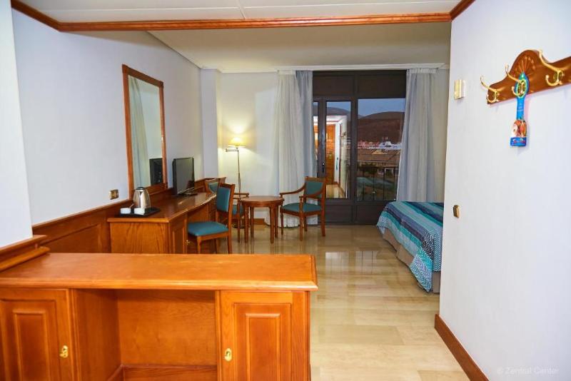 Номер Стандарт, Zentral Center  Adults Only