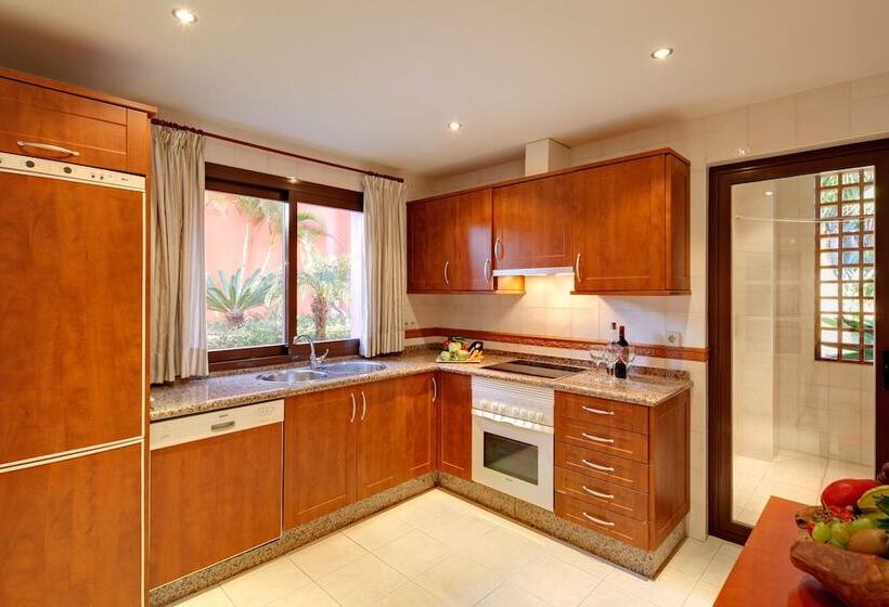 Апартаменты 1 Спальня, Vasari Resort