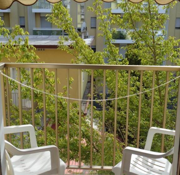 Номер Стандарт, Continental