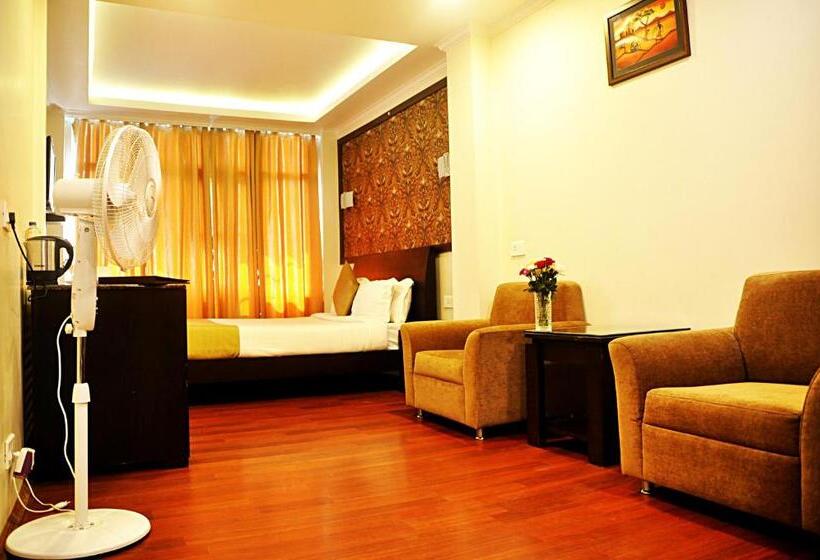 اتاق اجرایی, Sherepunjab & Spa