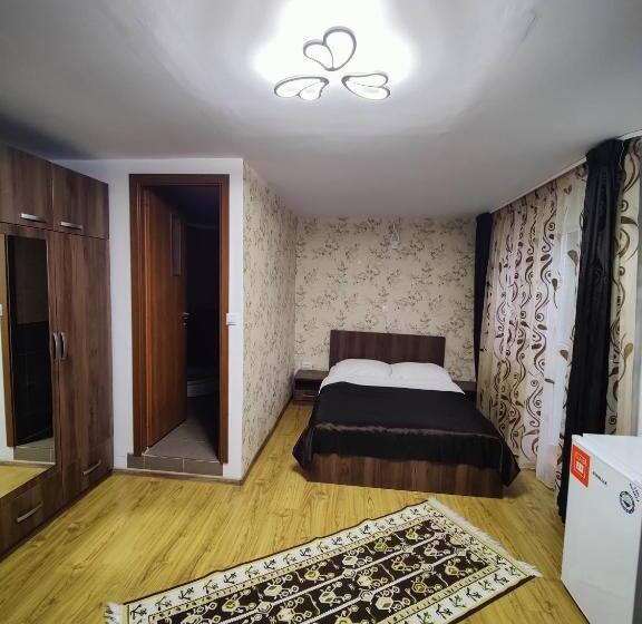 اتاق استاندارد با چشم‌انداز کوهستان, Casa Adina
