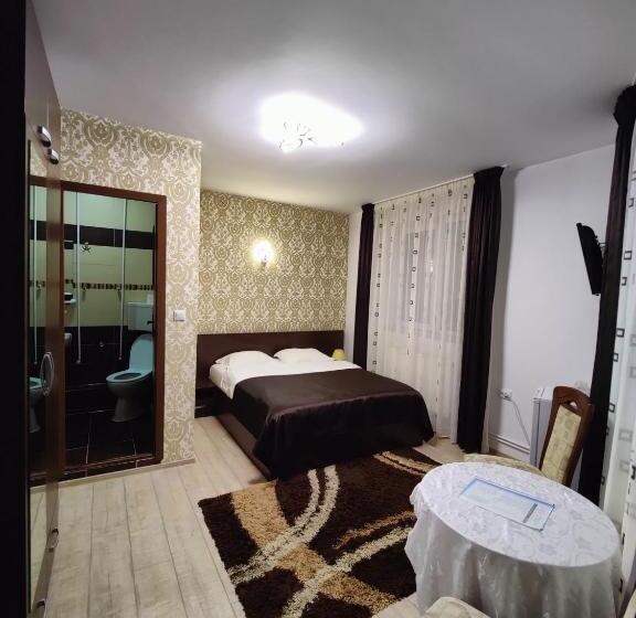 اتاق استاندارد با چشم‌انداز کوهستان, Casa Adina