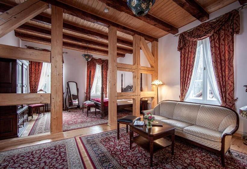 Люкс, Jagdschloss Waldsee