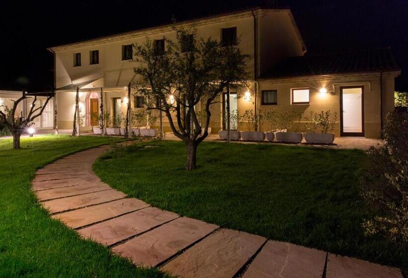 Трехместный Номер Классика, Locanda Borgognina