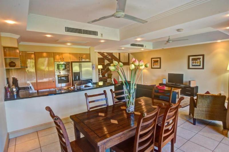 Вилла 2 Спальни, Paradise Links Resort Port Douglas