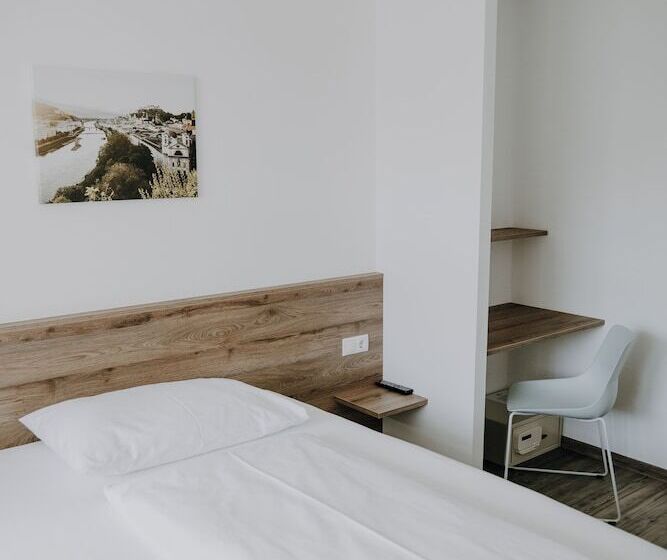 غرفة قياسية فردية, Parkhotel Brunauer