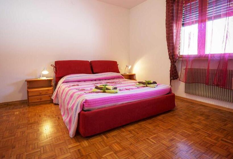 Апартаменты 3 Спальни, Albergo Diffuso Col Gentile Socchieve