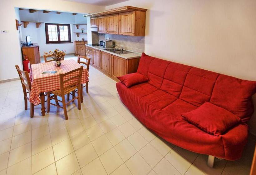 Студия Стандарт, Albergo Diffuso Col Gentile Socchieve