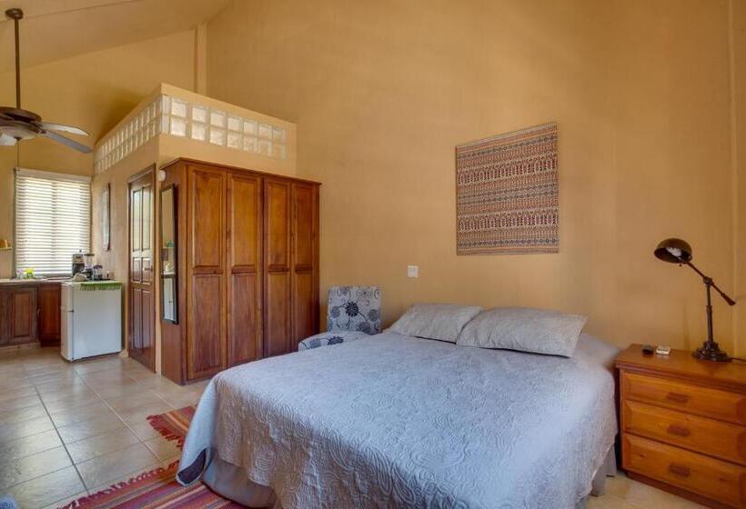 Люкс Superior, Bayshore Bijou Suites