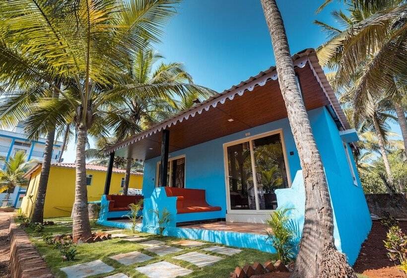 Номер Стандарт, Kay's By The Sea
