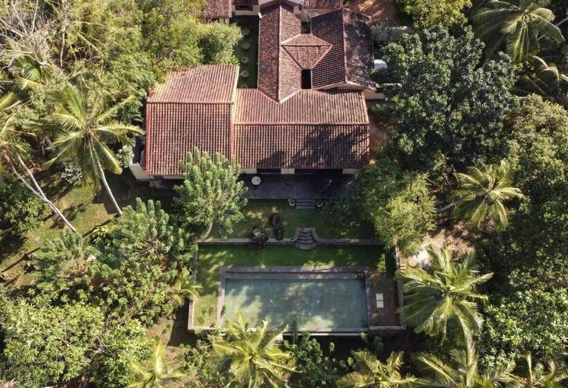 标准平房, Sri Mathie Historic Estate