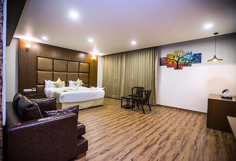 スイート, Jalashray Resort