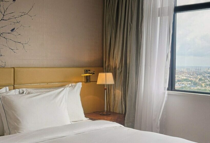 سوئیت 2 خوابه, Hilton Colombo Residence