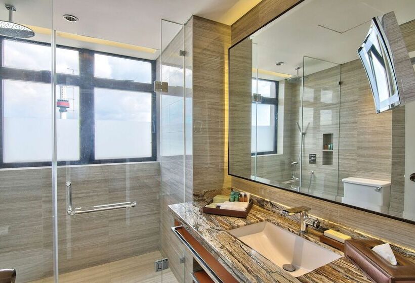 3 Bedroom Suite, Hilton Colombo Residence