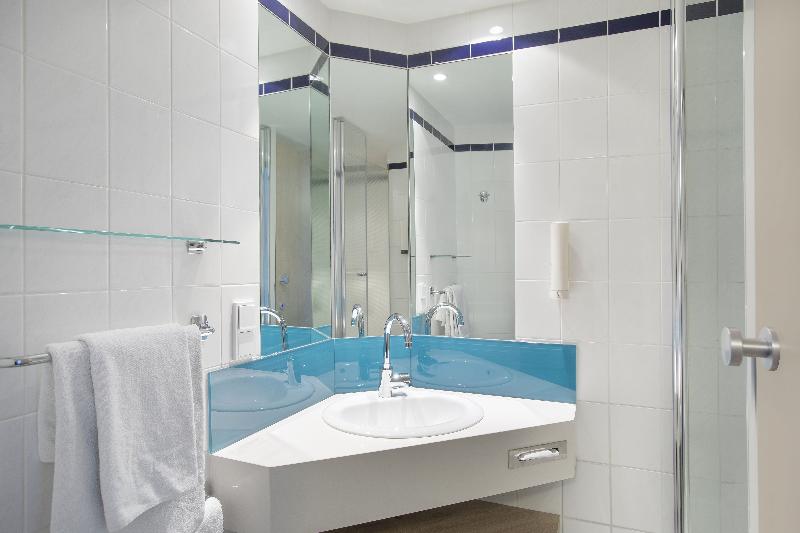 اتاق استاندارد, Holiday Inn Express Frankfurt Messe, An Ihg