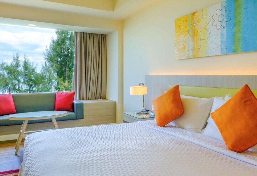 اتاق سوپریور با چشم‌انداز دریا, Mercure Penang Beach
