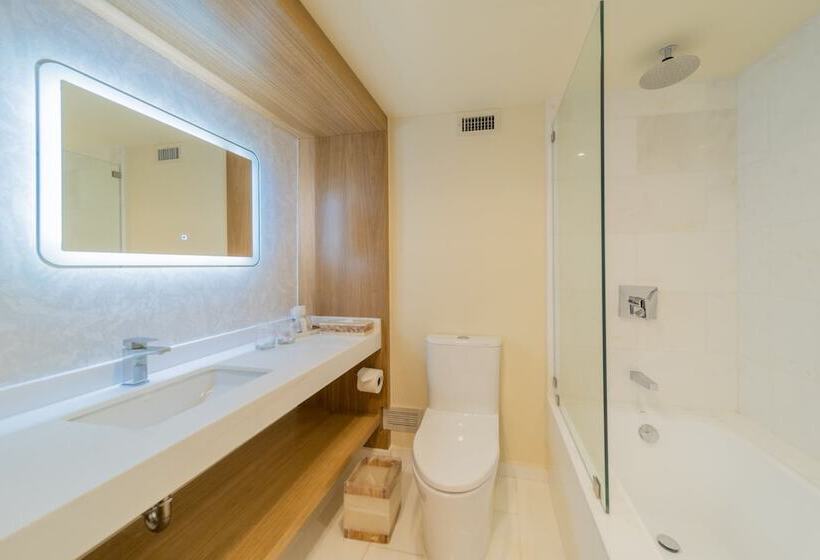 سوییت جونیور, Real Intercontinental San Salvador, An Ihg