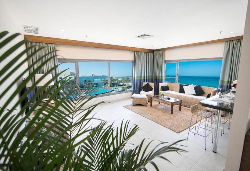 سوئیت با چشم‌انداز, The Palms Beach Hotel And Spa