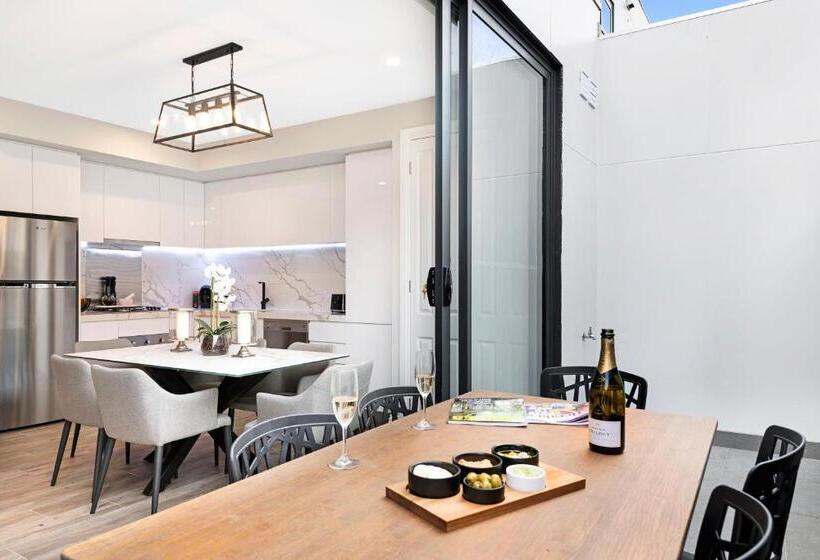 آپارتمان 1 خوابه, Manhattan Apartments   Caulfield North