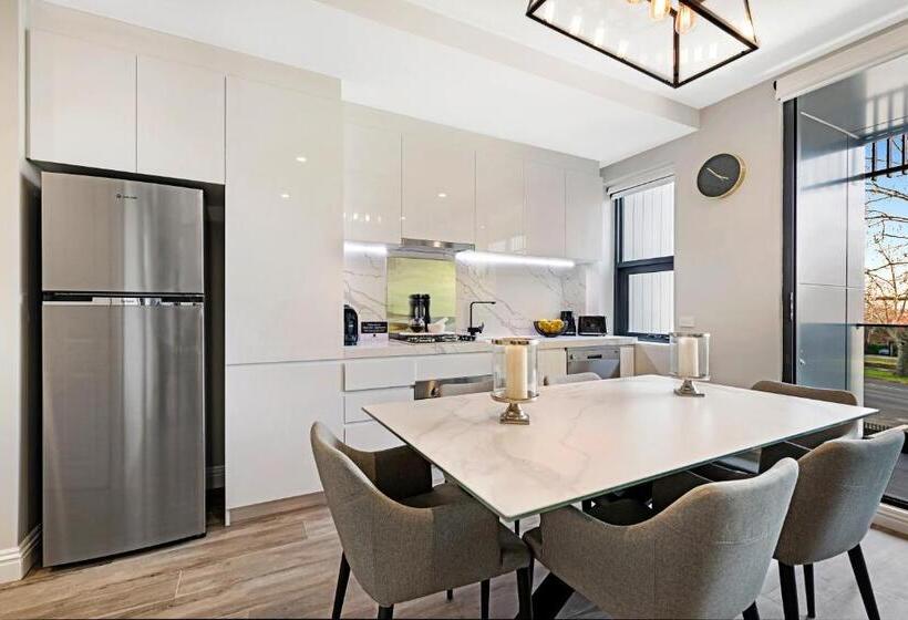 آپارتمان 2 خوابه, Manhattan Apartments   Caulfield North