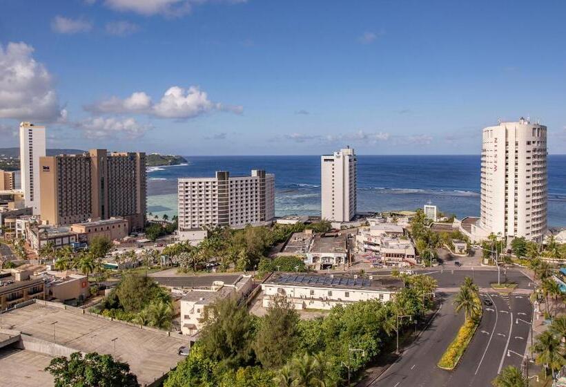 اتاق لوکس, The Bayview Hotel Guam