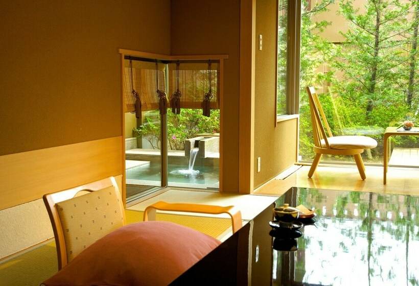 Люкс Премиум, Hoshino Resorts Kai Matsumoto