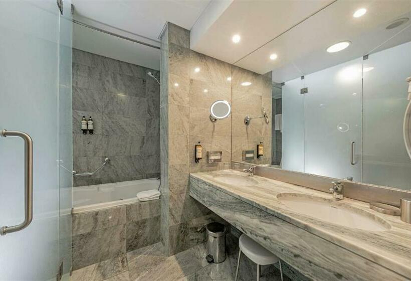 Deluxe Suite Sea View, Marina Atlantico