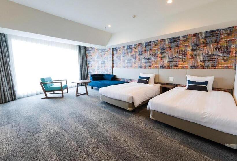 Номер Superior, Okinawa Grand Mer Resort