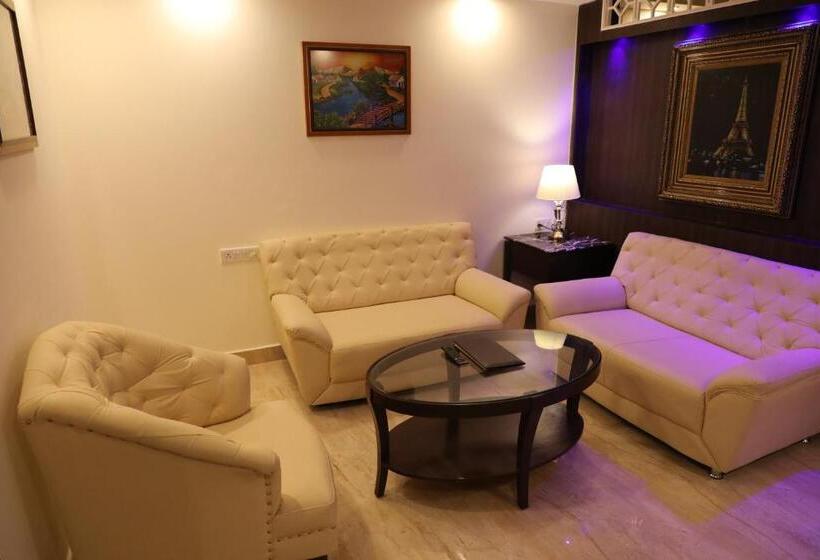 豪华房间, Quality Inn Sabari