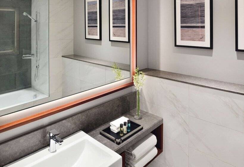 Номер Executive, Mövenpick Hotel & Apartments Bur Dubai