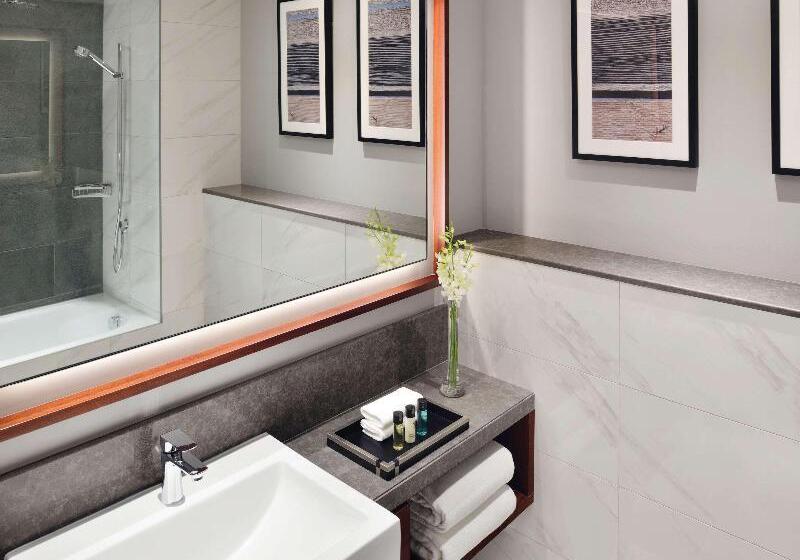 Номер Superior, Mövenpick Hotel & Apartments Bur Dubai