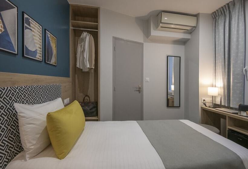 Quarto Estandar, Bristol Nice